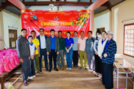 Chi đoàn Trung tâm Văn hóa tỉnh tham gia cùng các đơn vị thăm hỏi, tặng quà Tết cho bà con Nhân dân buôn kết nghĩa